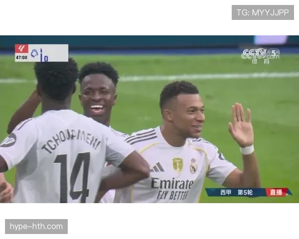 维尼修斯与姆巴佩左边锋进攻效率及战术适配性对比分析 维尼修斯与姆巴佩左边锋进攻效率及战术适配性对比分析